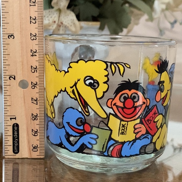 Vintage Muppets Inc Sesame Street Glass Mug Cup Oscar Grover Bert Ernie Big Bird - Picture 5 of 6